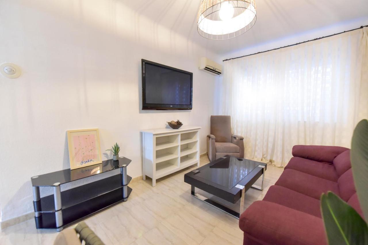 New! Spacious & River